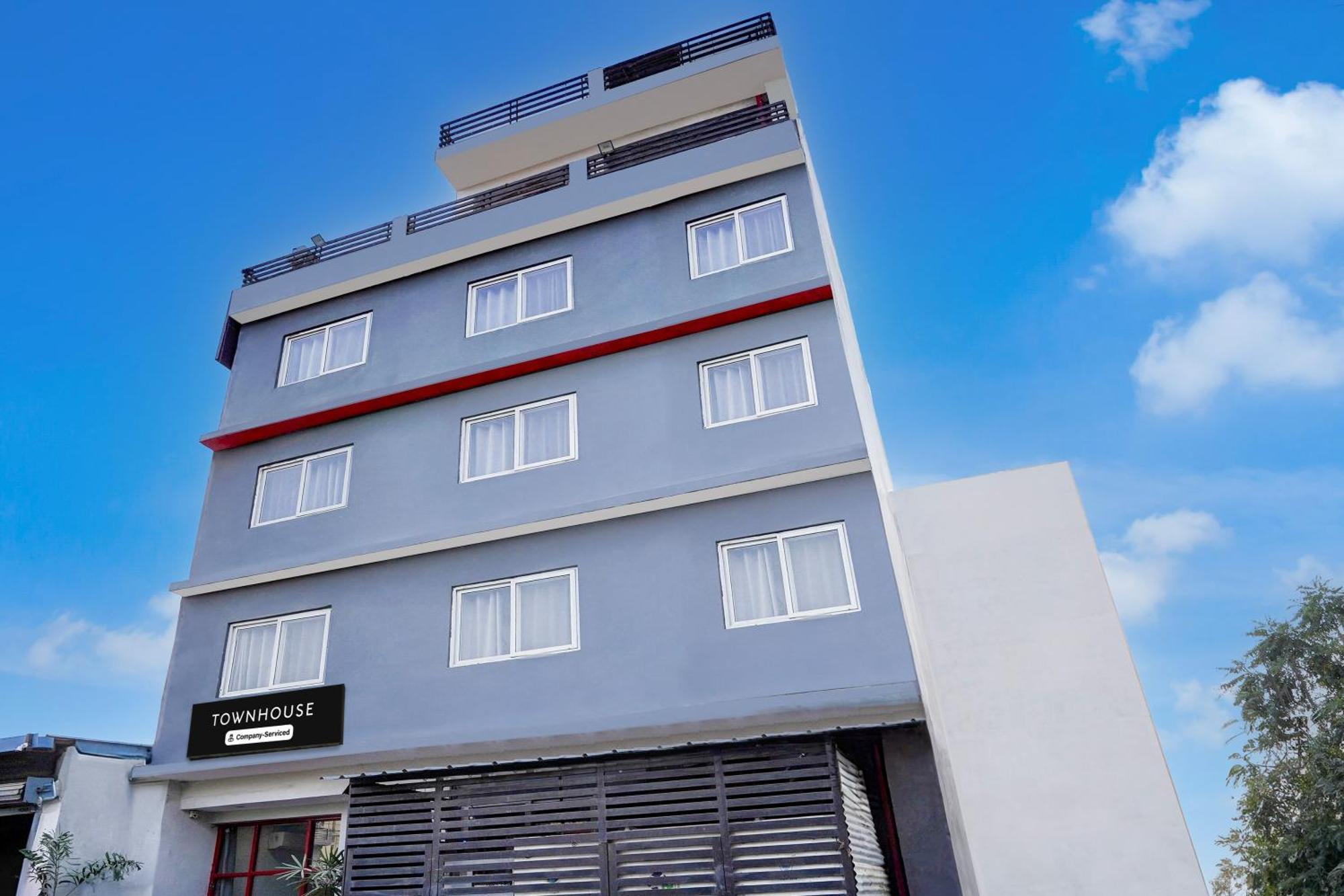 Super Townhouse Gomti Nagar Sector 6 Near Ekana Stadium Lucknow Eksteriør bilde